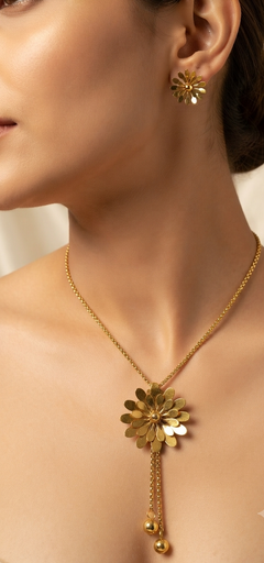 Gold Stainless Steel Daisy Sunflower Necklace & Earring Set – Vintage Boho Jewelry | One Size