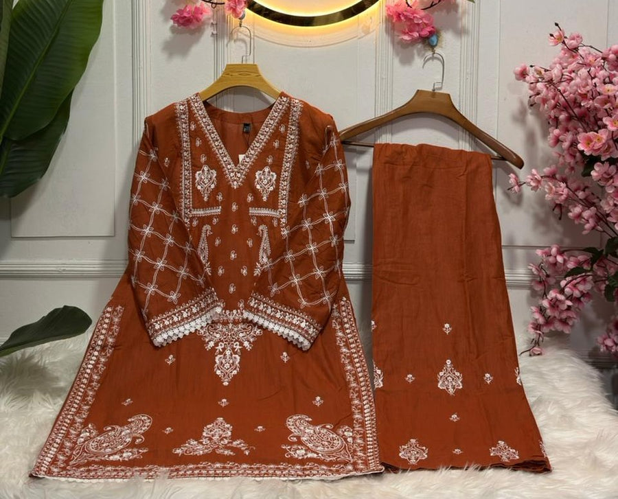 Women's Embroidered Kurti Set - Short Kamiz and Straight Pants