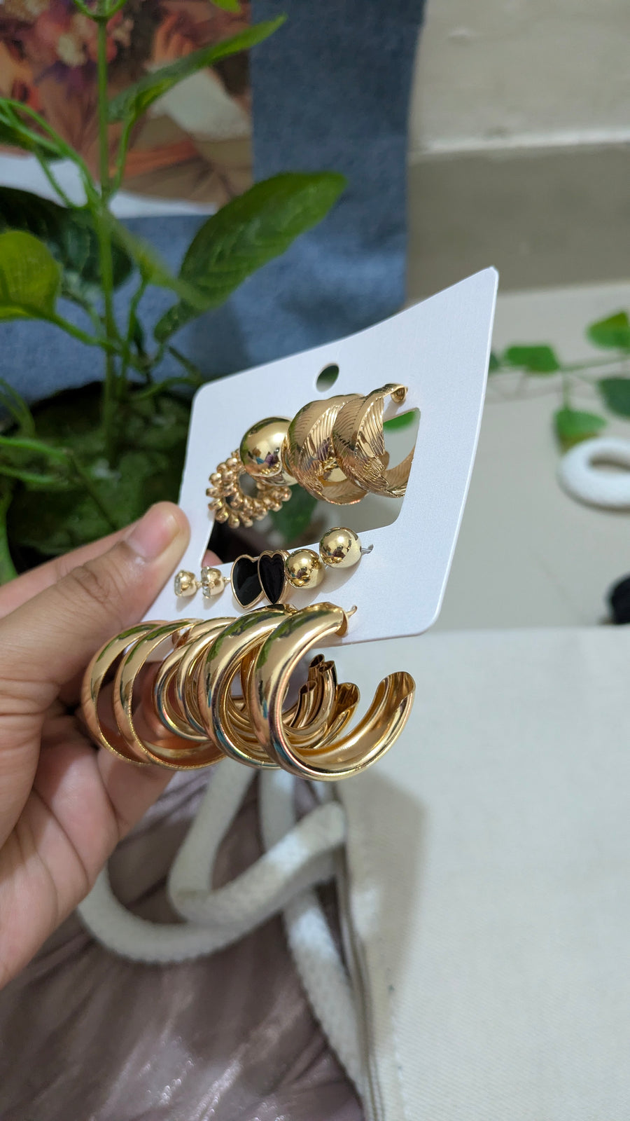 9-Pair Gold & Black Earring Set – Chunky Hoops, Studs & Clips | One Size