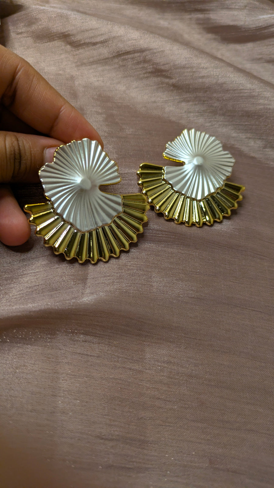Gold & Silver Ribbed Sunflower Disc Earrings – Vintage Statement Studs | One Size