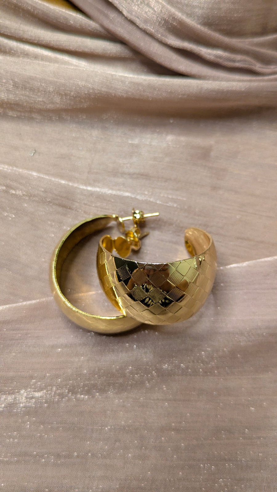 Gold Wide Crosshatch Engraved Hoop Earrings – Chunky Vintage Statement | One Size