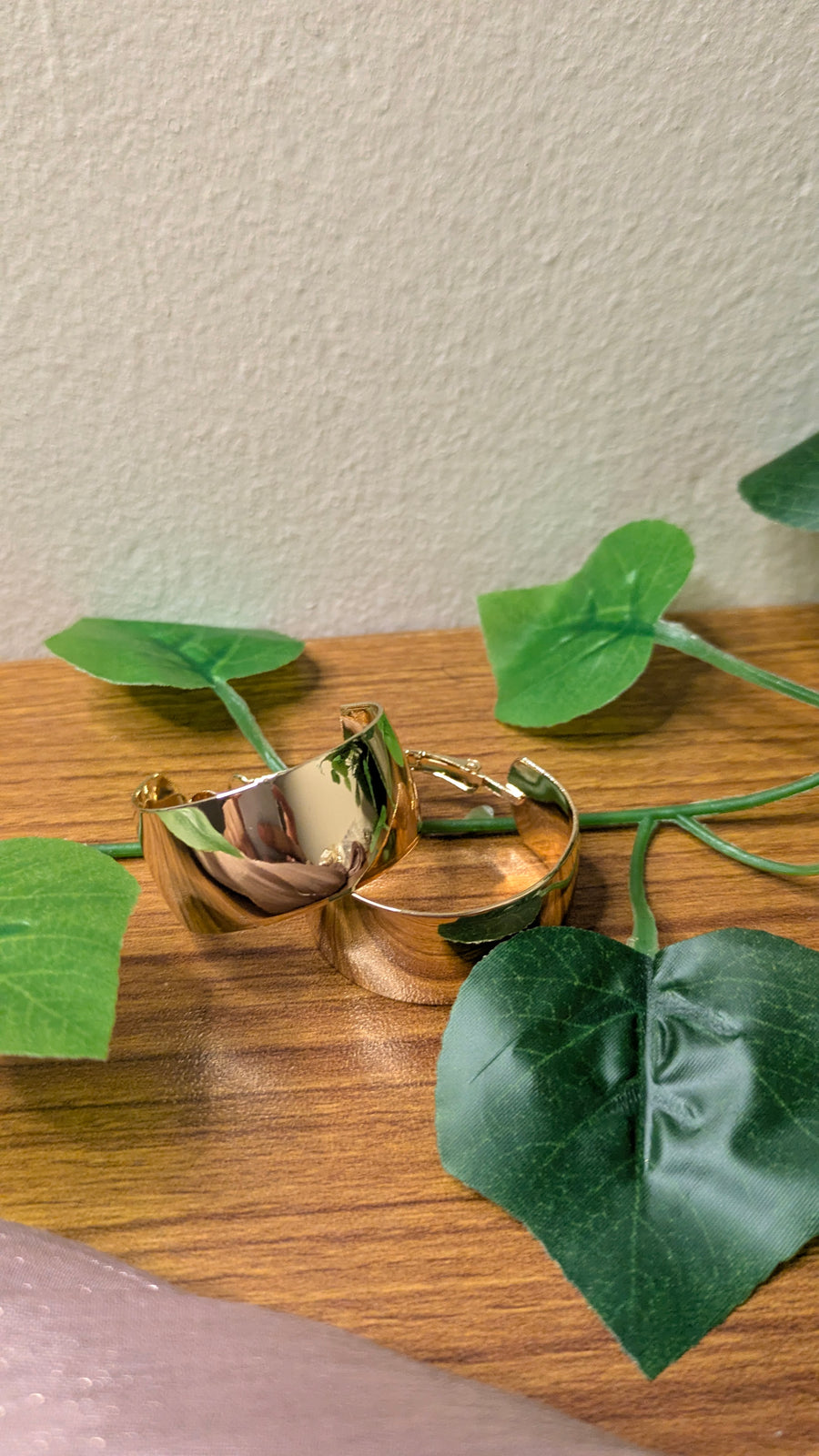 Gold Wide-Band Mirror Hoop Earrings – Chunky Minimal Statement | One Size
