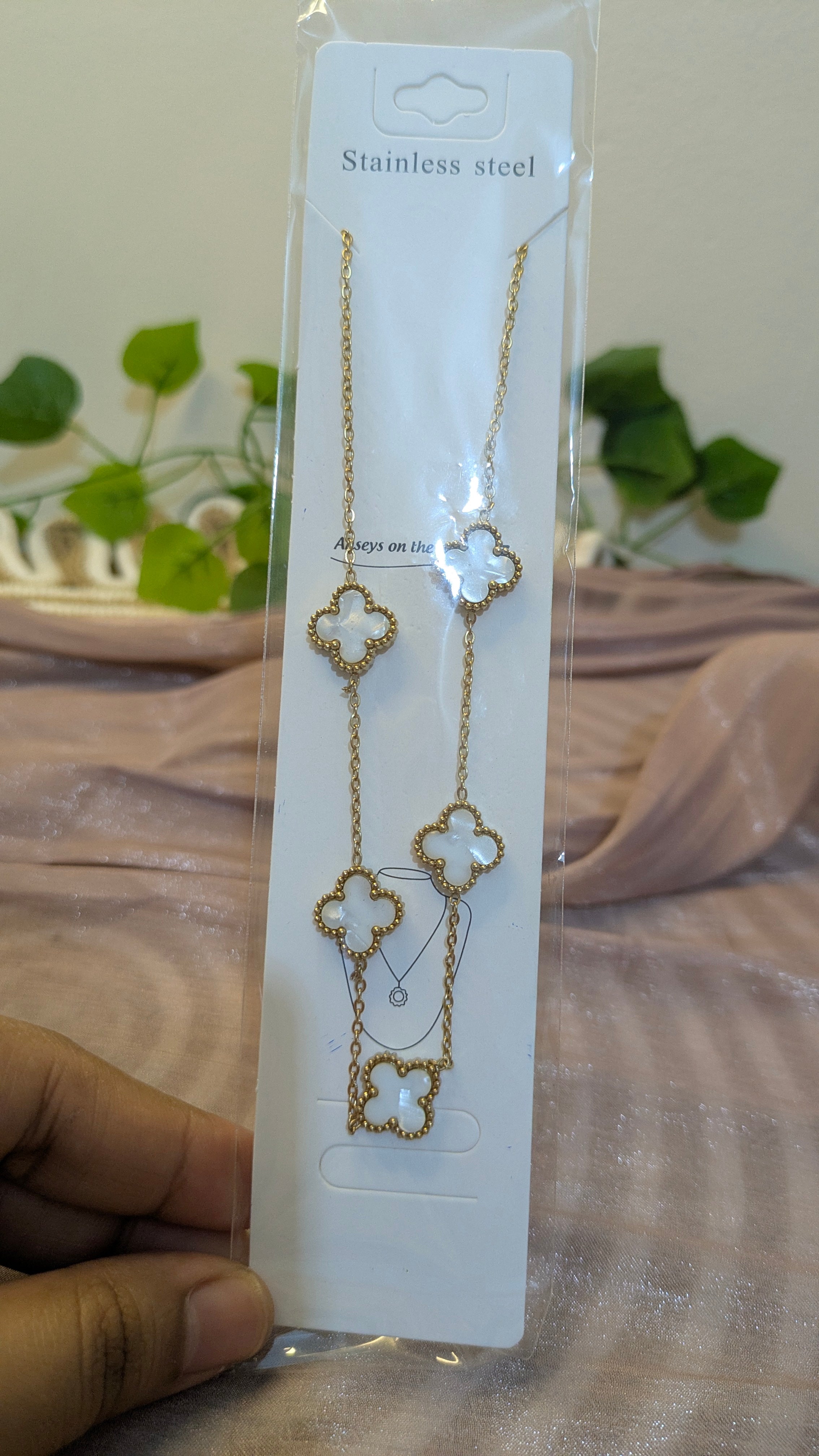 Gold Four-Leaf Clover Mother of Pearl Station Necklace – Vintage Luxury | One Size