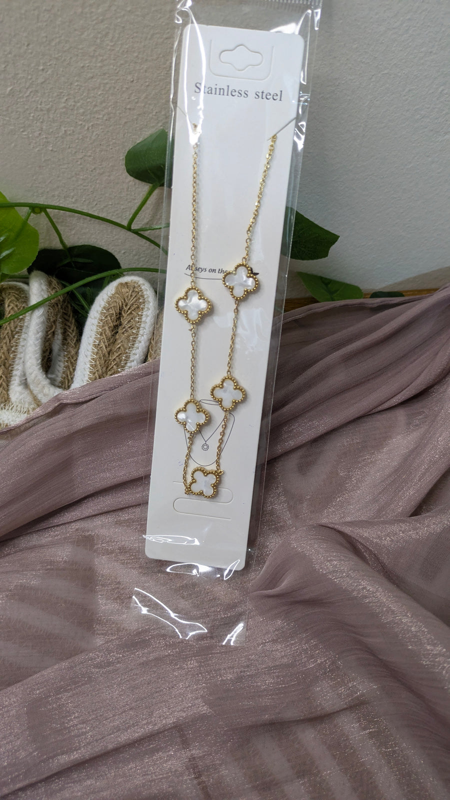 Gold Four-Leaf Clover Mother of Pearl Station Necklace – Vintage Luxury | One Size