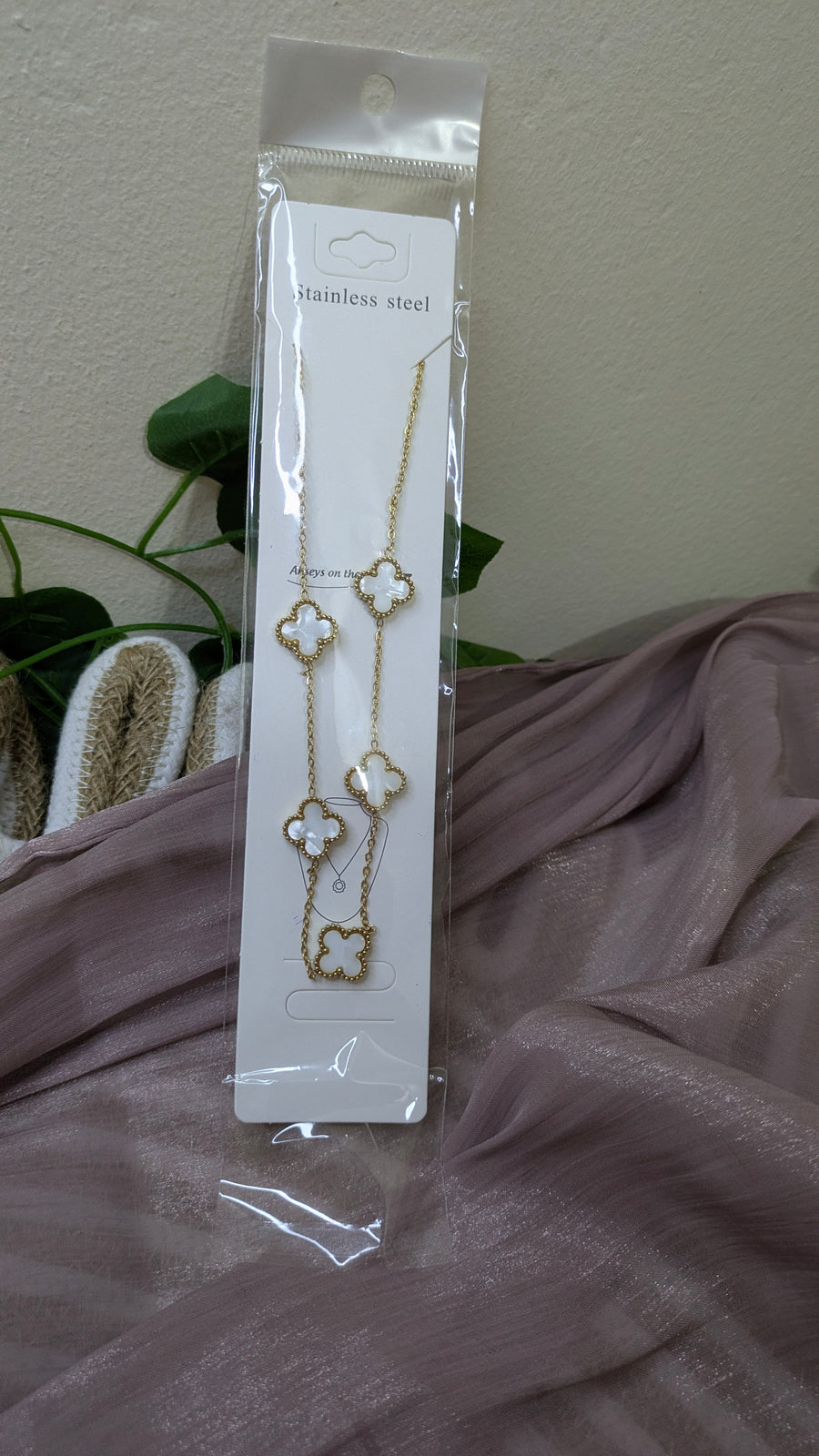 Gold Four-Leaf Clover Mother of Pearl Station Necklace – Vintage Luxury | One Size