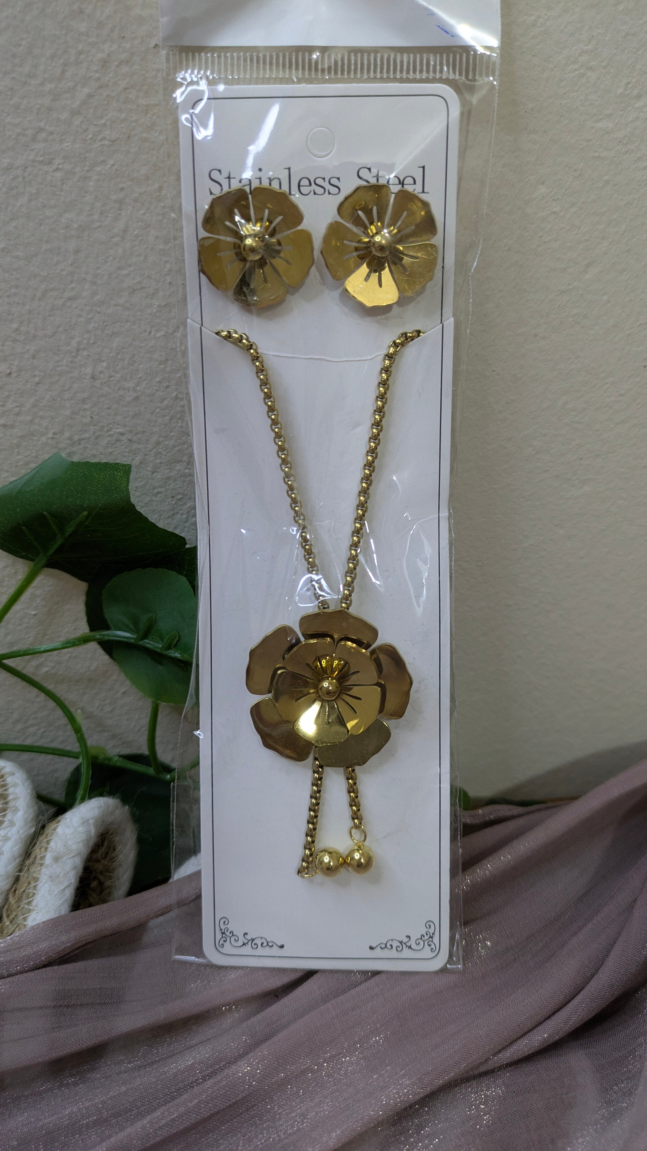 Gold Stainless Steel Floral Necklace & Earring Set – Vintage Flower Jewelry | One Size