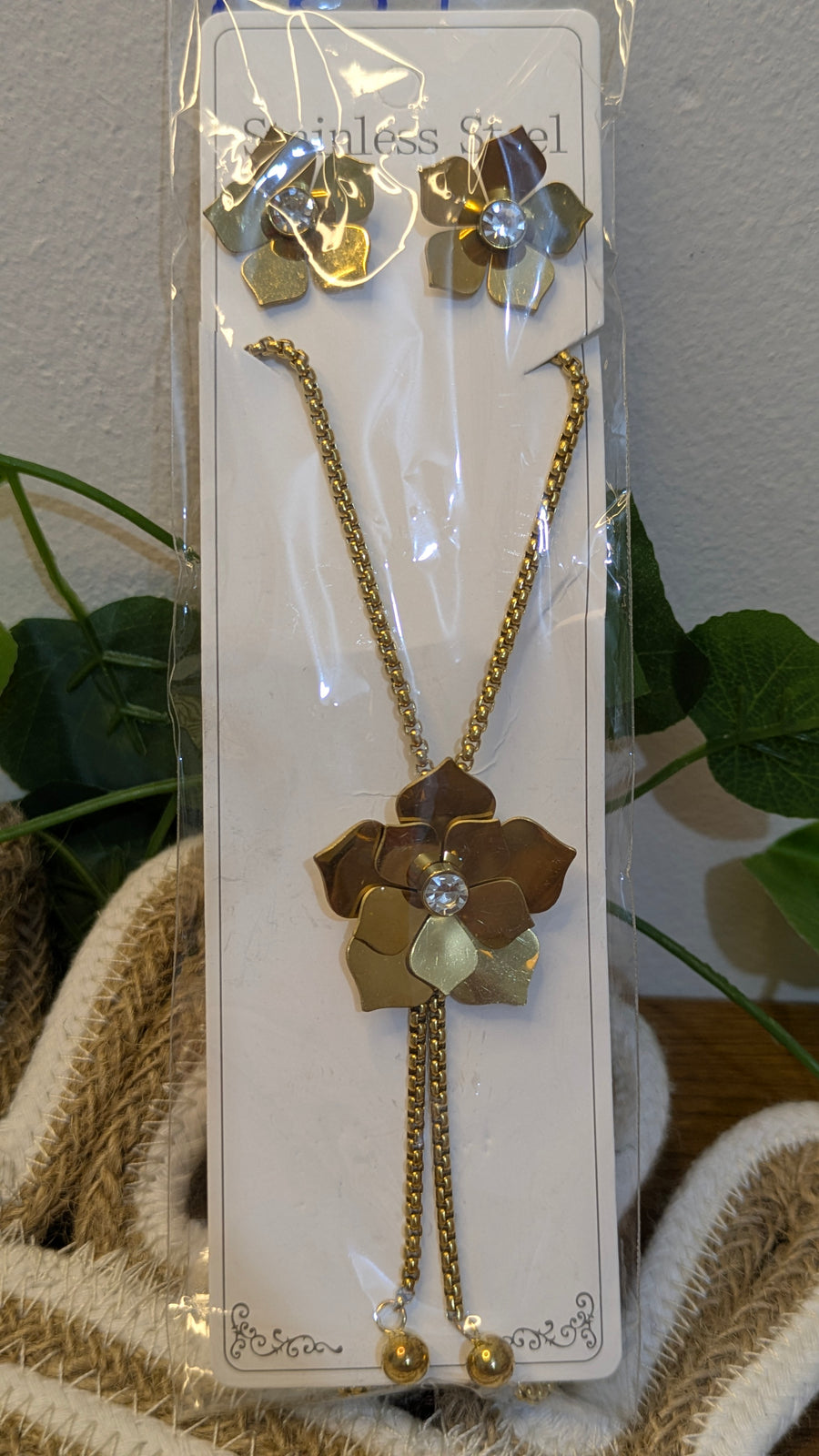 Gold Stainless Steel Crystal Flower Necklace & Earring Set – Vintage Luxury | One Size