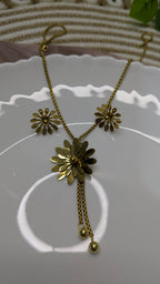 Gold Stainless Steel Daisy Sunflower Necklace & Earring Set – Vintage Boho Jewelry | One Size