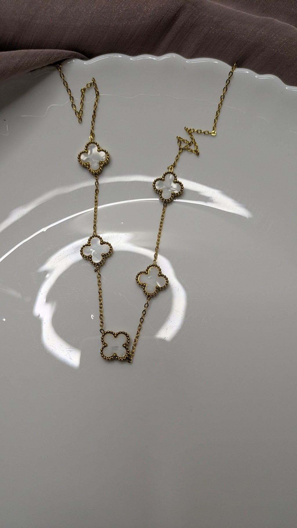 Gold Four-Leaf Clover Mother of Pearl Station Necklace – Vintage Luxury | One Size