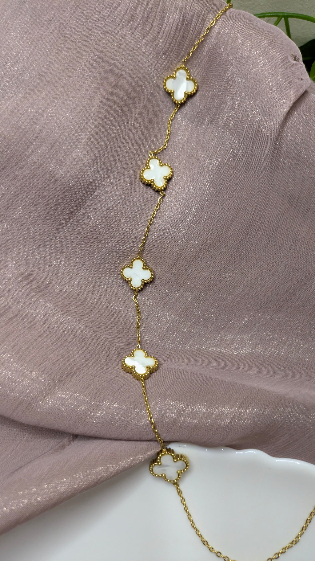 Gold Four-Leaf Clover Mother of Pearl Station Necklace – Vintage Luxury | One Size