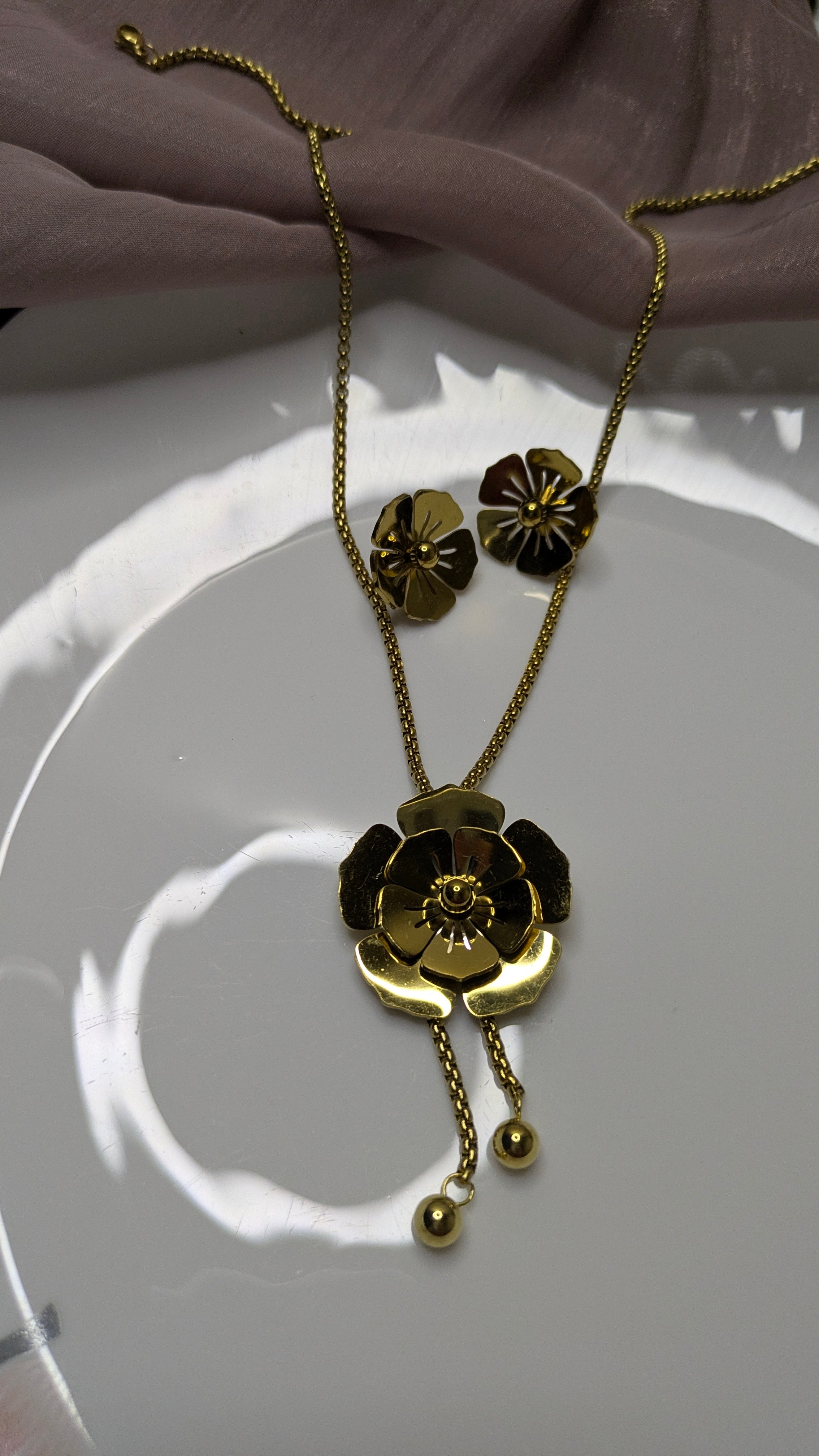 Gold Stainless Steel Floral Necklace & Earring Set – Vintage Flower Jewelry | One Size