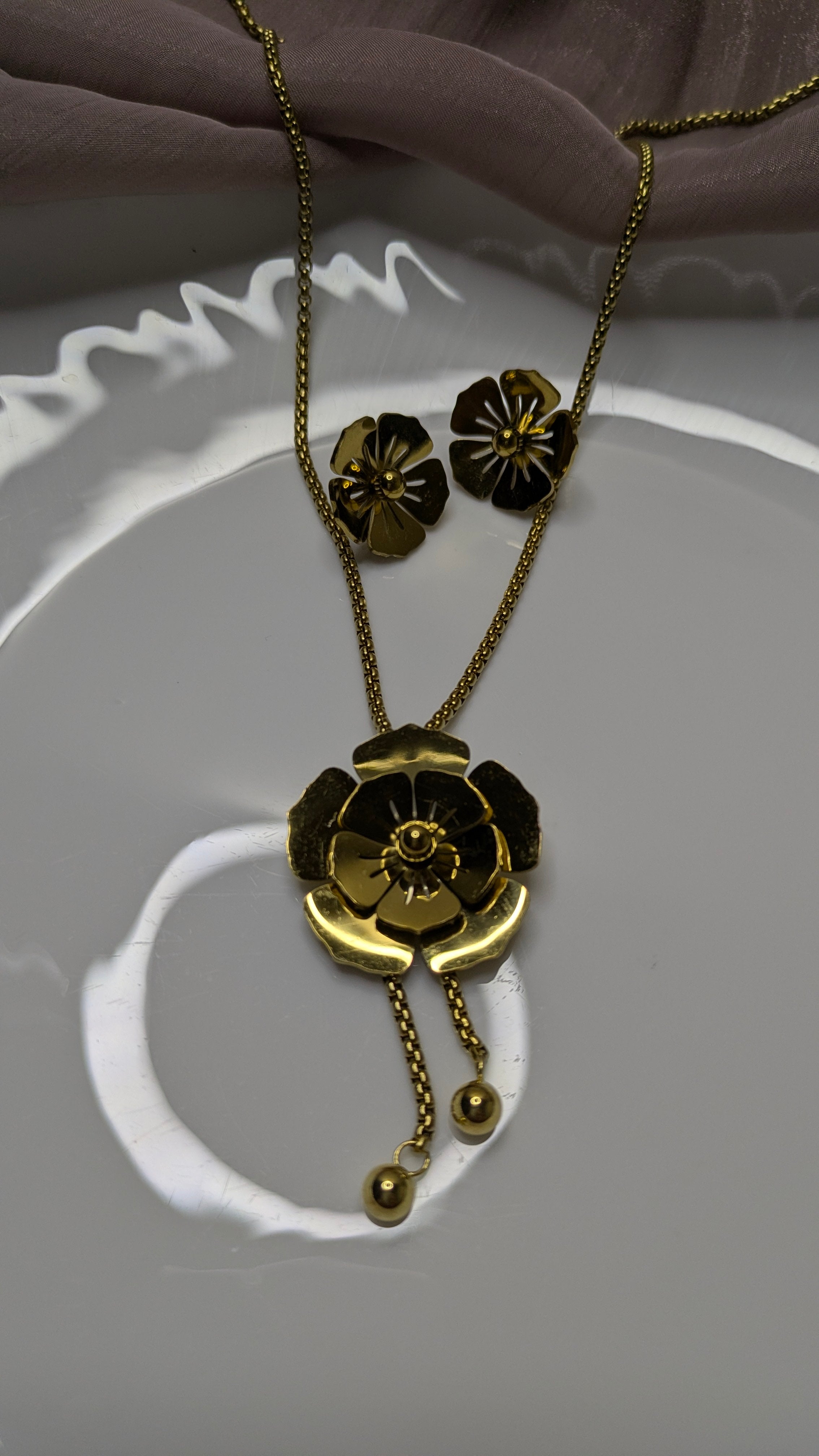 Gold Stainless Steel Floral Necklace & Earring Set – Vintage Flower Jewelry | One Size